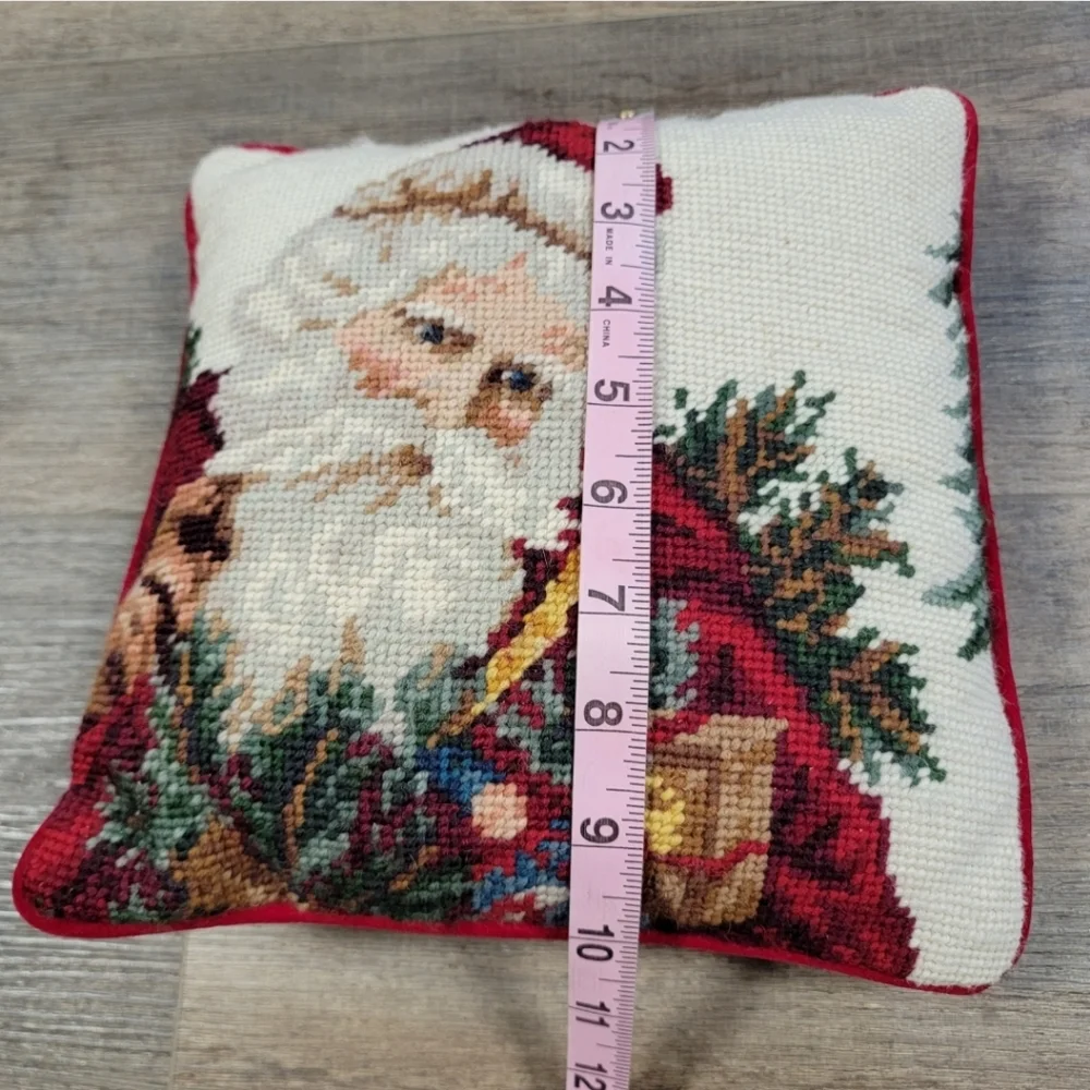 Vintage Old Fashioned Santa Claus Accent Pillow Needlepoint Velveteen Backing